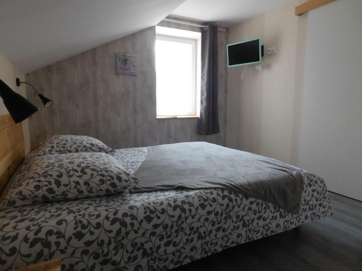 Monts Et Reves Bed and Breakfast Ramonchamp Εξωτερικό φωτογραφία